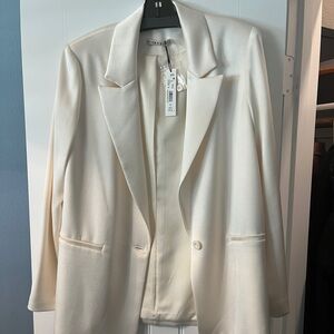 Alice + Olivia  Satin blazer